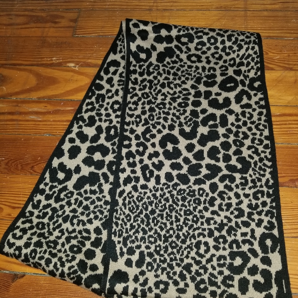 Michael Kors animal print scarf